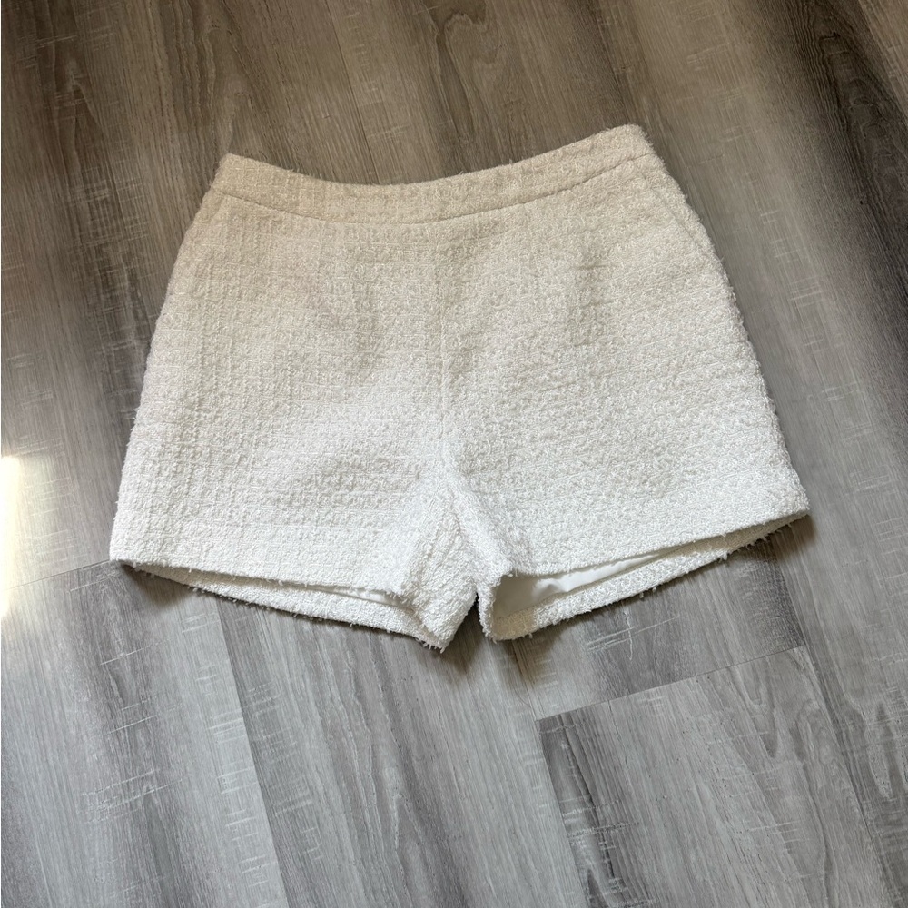 L'AGENCE Cream  High Waist Shorts